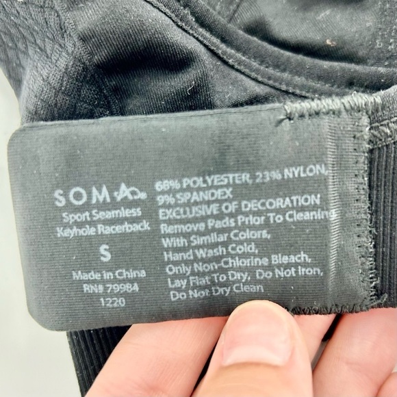 SOMA Black Small Sport Seamless Keyhole Racerback Sports Bra Medium Support - Picture 9 of 9